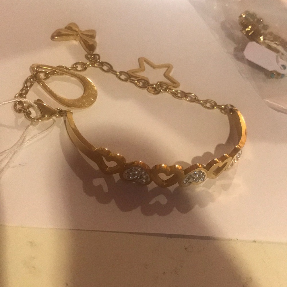 Bracelet